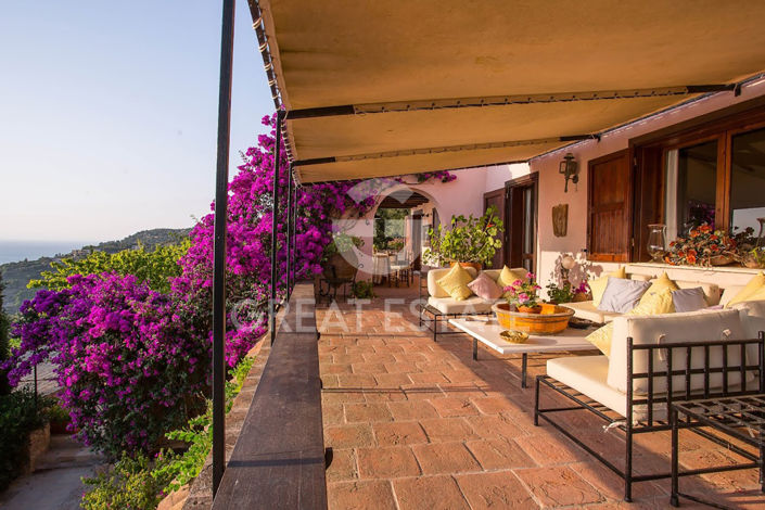 Image No.32-10 Bed Villa for sale