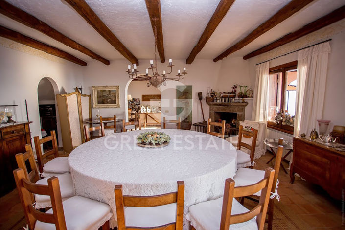 Image No.6-10 Bed Villa for sale