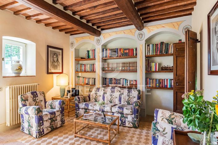 Image No.7-6 Bed Villa for sale