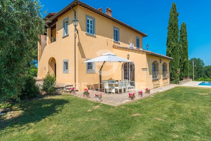 Image No.9-6 Bed Villa for sale