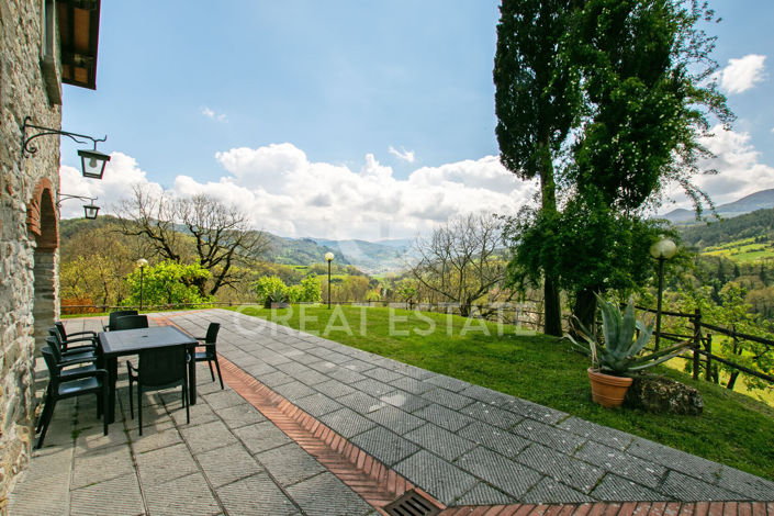 Image No.17-8 Bed Country House for sale