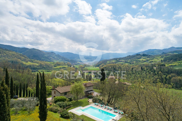 Image No.8-8 Bed Country House for sale