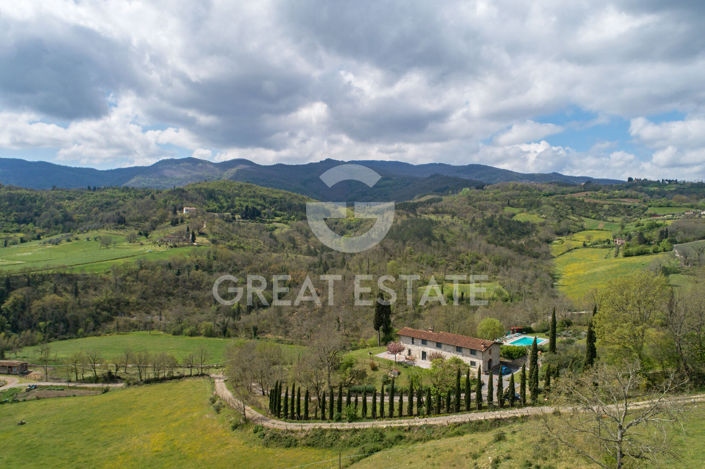 Image No.9-8 Bed Country House for sale