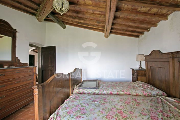 Image No.21-6 Bed Country House for sale