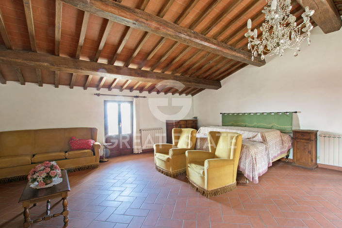 Image No.25-6 Bed Country House for sale