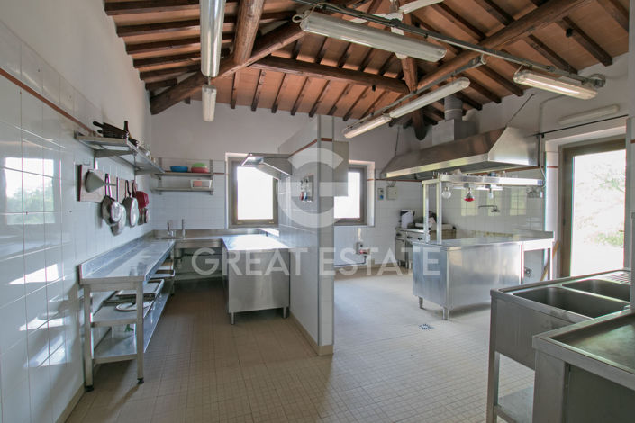 Image No.31-6 Bed Country House for sale