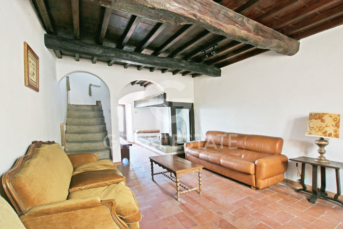 Image No.6-6 Bed Country House for sale