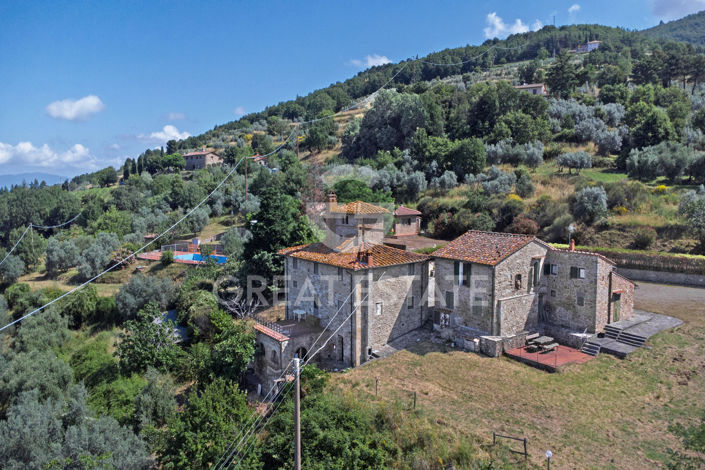 Image No.10-6 Bed Country House for sale