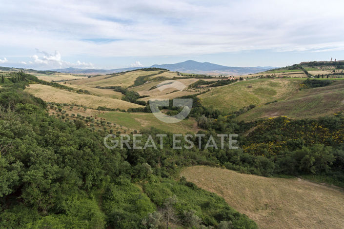 Image No.10-2 Bed Country House for sale