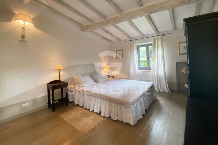 Image No.19-Maison de campagne de 6 chambres à vendre à Loro Ciuffenna