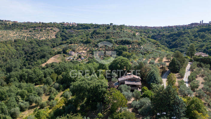 Image No.21-Maison de campagne de 5 chambres à vendre à Citta della Pieve