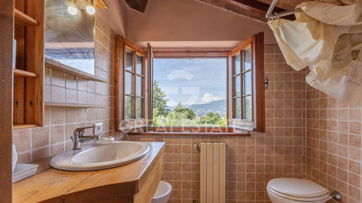 Image No.35-Maison de campagne de 5 chambres à vendre à Citta della Pieve