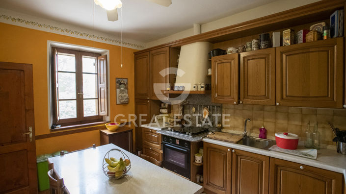 Image No.17-7 Bed Country House for sale