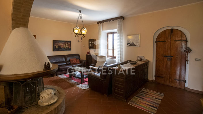 Image No.5-7 Bed Country House for sale