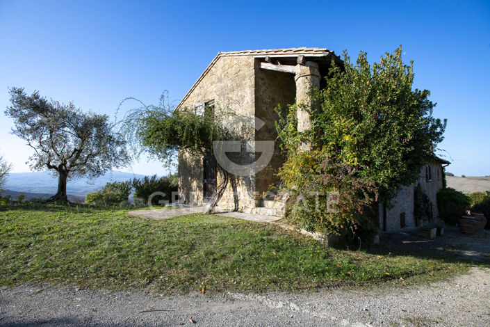 Image No.14-7 Bed Country House for sale