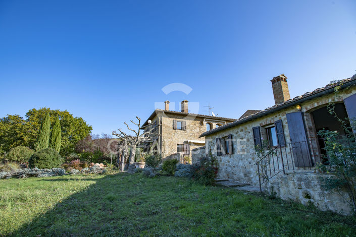 Image No.15-7 Bed Country House for sale