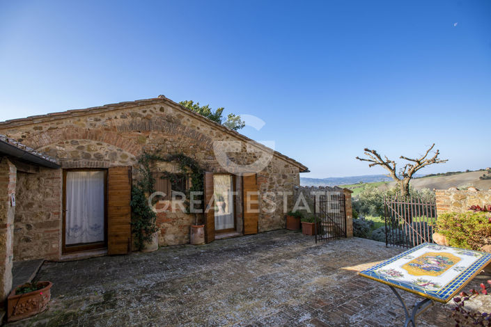 Image No.18-7 Bed Country House for sale