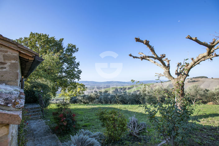 Image No.19-7 Bed Country House for sale