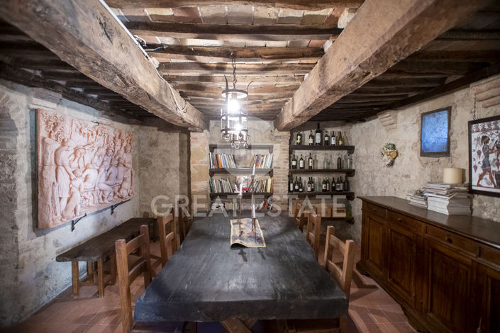 Image No.22-7 Bed Country House for sale