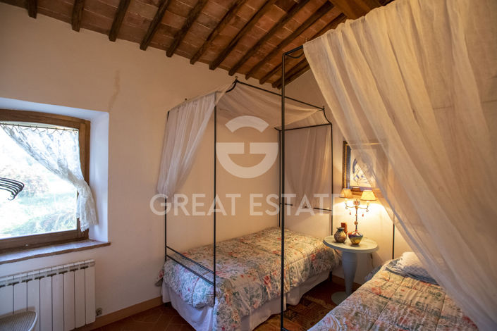 Image No.30-7 Bed Country House for sale