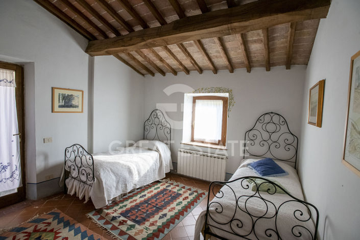 Image No.38-7 Bed Country House for sale