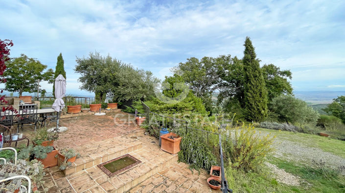 Image No.14-3 Bed Country House for sale