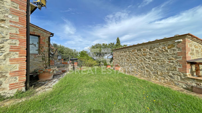 Image No.15-3 Bed Country House for sale