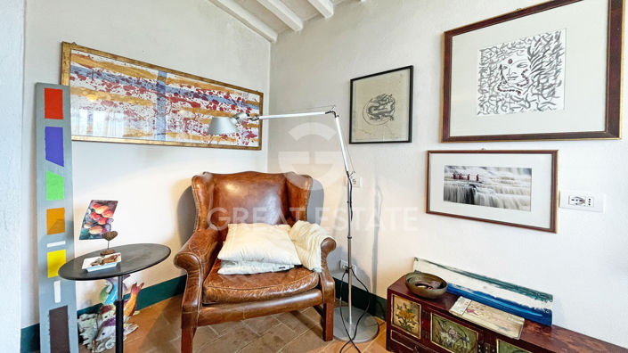 Image No.19-3 Bed Country House for sale