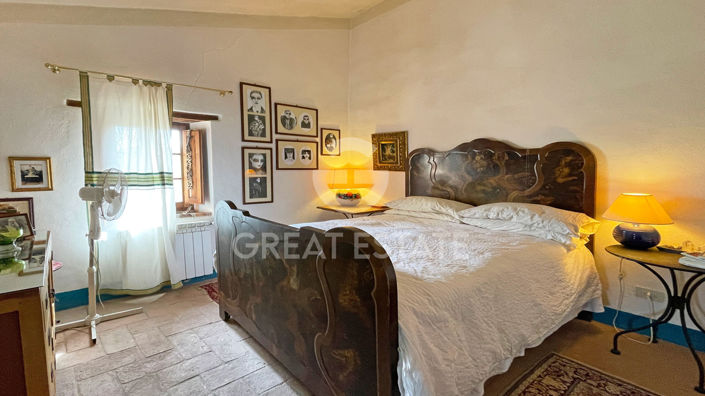 Image No.28-3 Bed Country House for sale