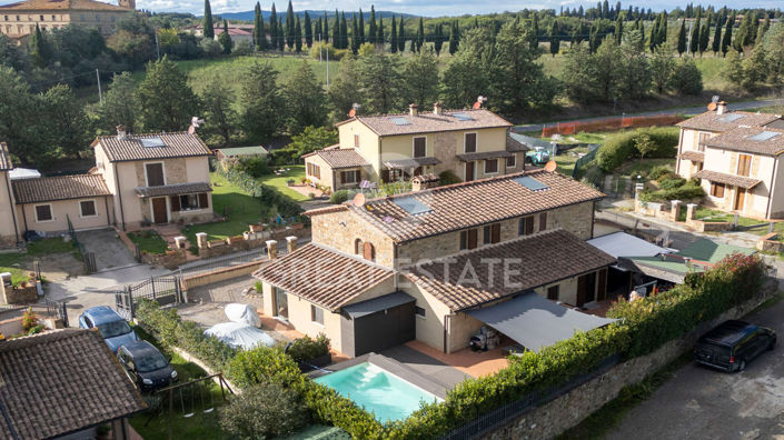 Image No.4-2 Bed Villa for sale