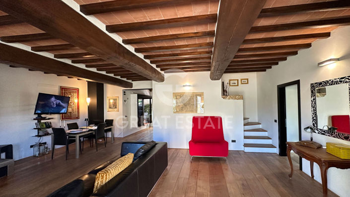 Image No.6-2 Bed Villa for sale