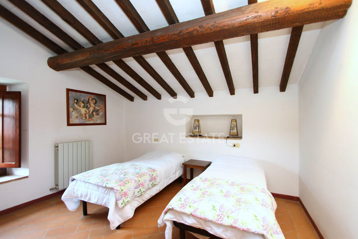 Image No.24-16 Bed Country House for sale