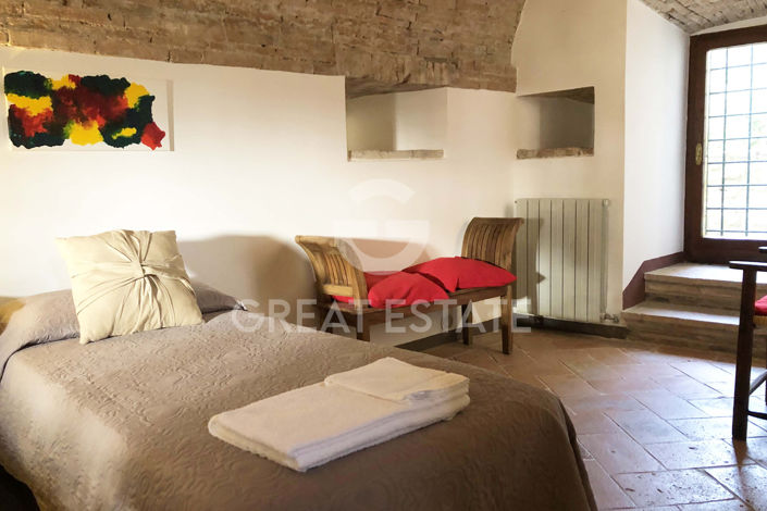 Image No.31-16 Bed Country House for sale