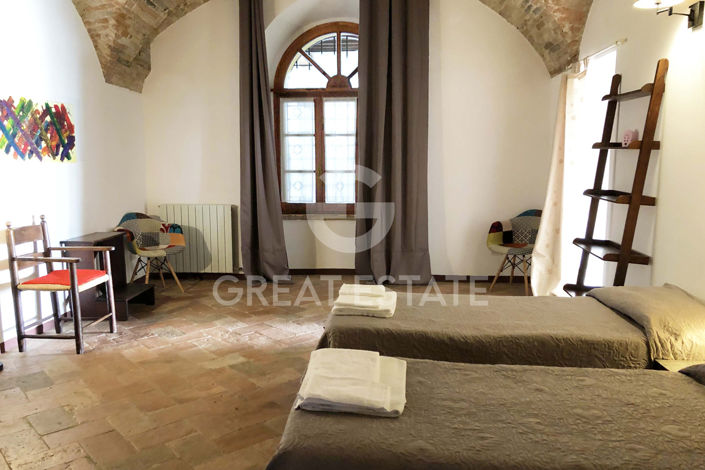 Image No.32-16 Bed Country House for sale