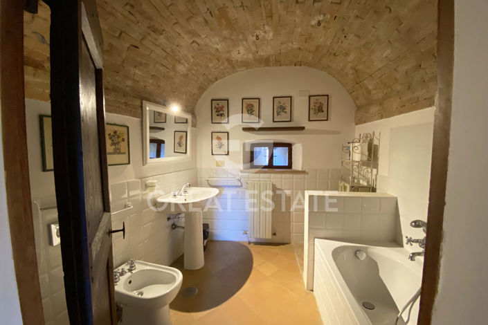 Image No.35-16 Bed Country House for sale