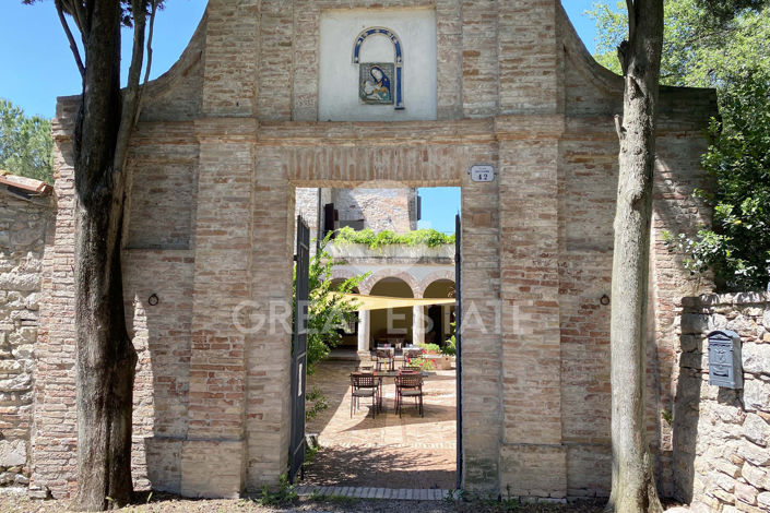 Image No.42-16 Bed Country House for sale