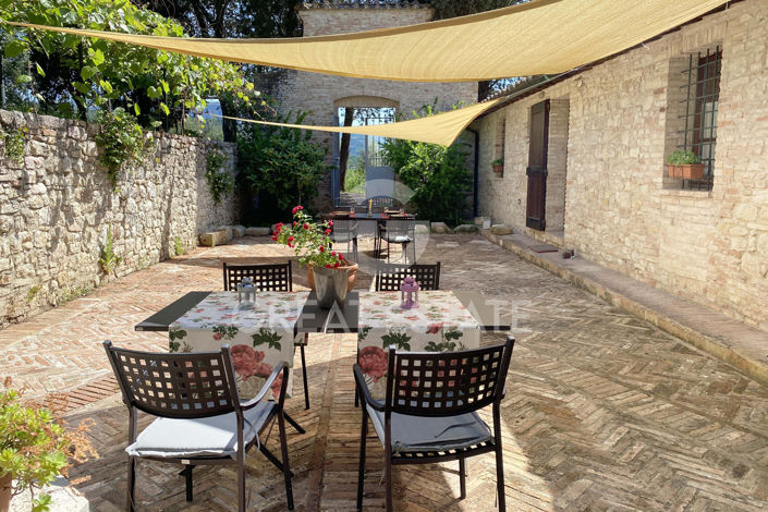 Image No.8-16 Bed Country House for sale