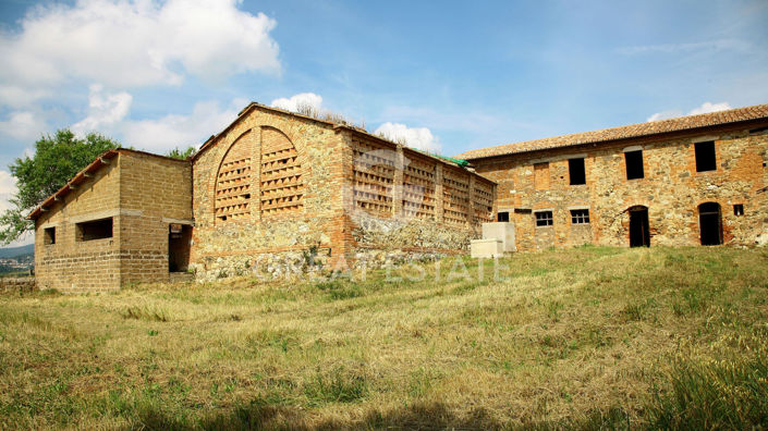 Image No.4-7 Bed Country House for sale