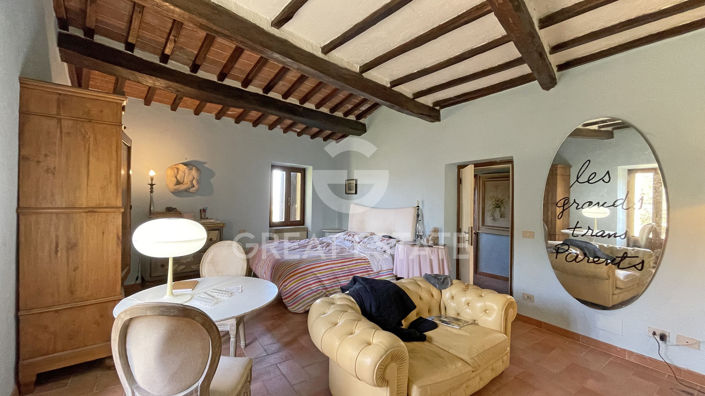 Image No.32-7 Bed Country House for sale