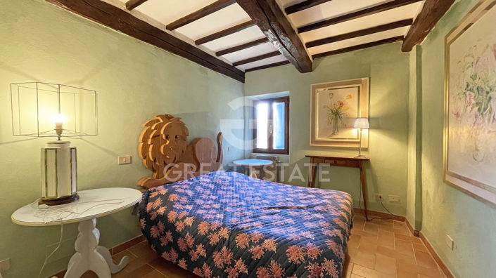 Image No.34-7 Bed Country House for sale