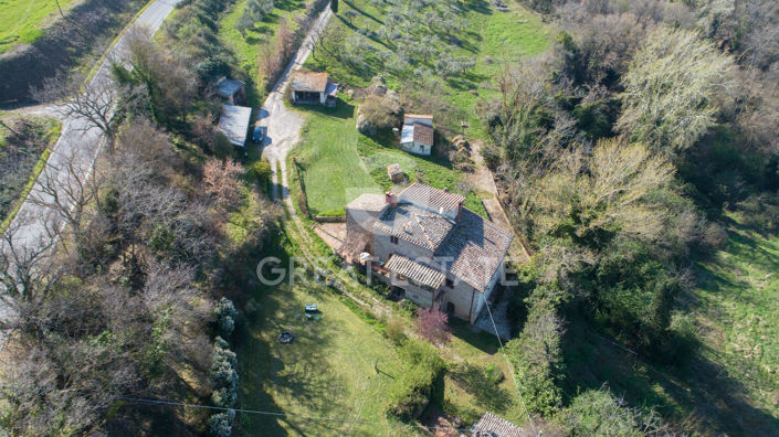 Image No.8-7 Bed Country House for sale