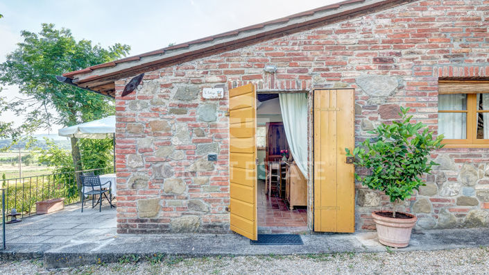 Image No.10-Maison de campagne de 9 chambres à vendre à Foiano della Chiana