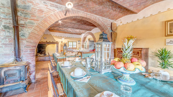 Image No.21-Maison de campagne de 9 chambres à vendre à Foiano della Chiana