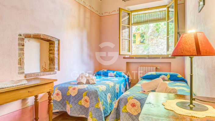 Image No.29-Maison de campagne de 9 chambres à vendre à Foiano della Chiana