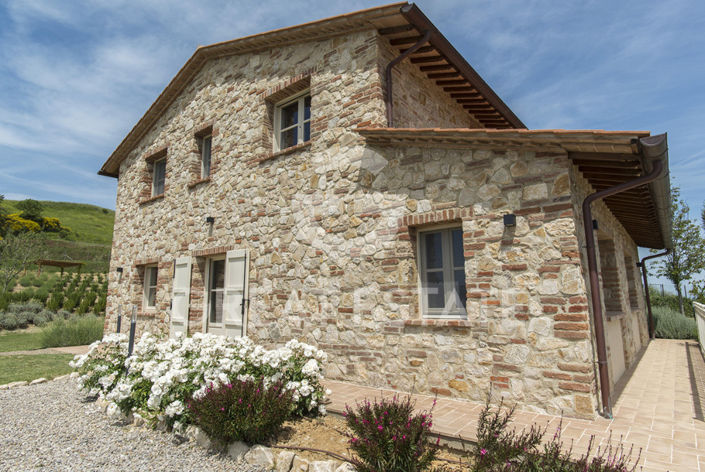 Image No.11-4 Bed Country House for sale