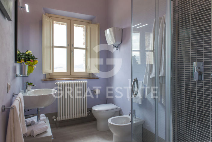 Image No.18-4 Bed Country House for sale