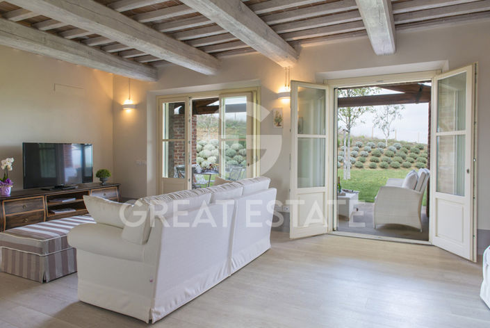 Image No.5-4 Bed Country House for sale