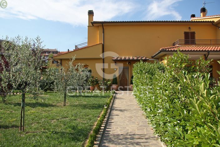 Image No.9-3 Bed Villa for sale