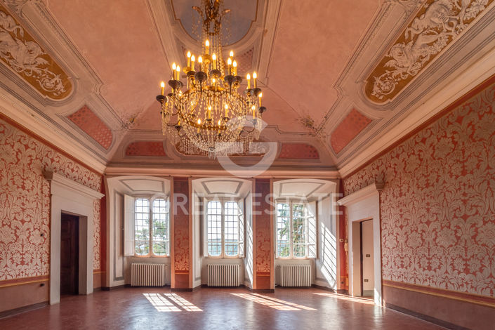 Image No.12-11 Bed Country House for sale