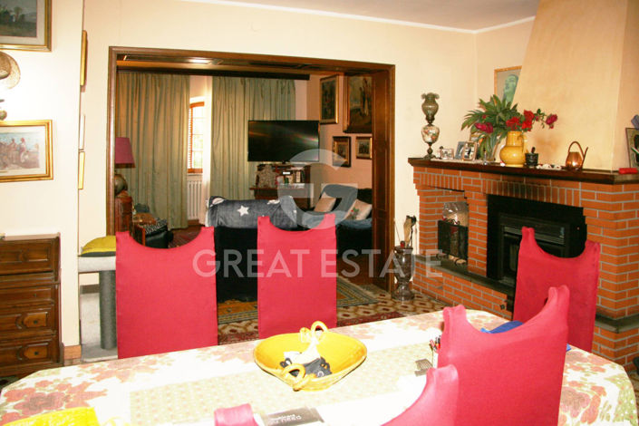 Image No.5-6 Bed Villa for sale